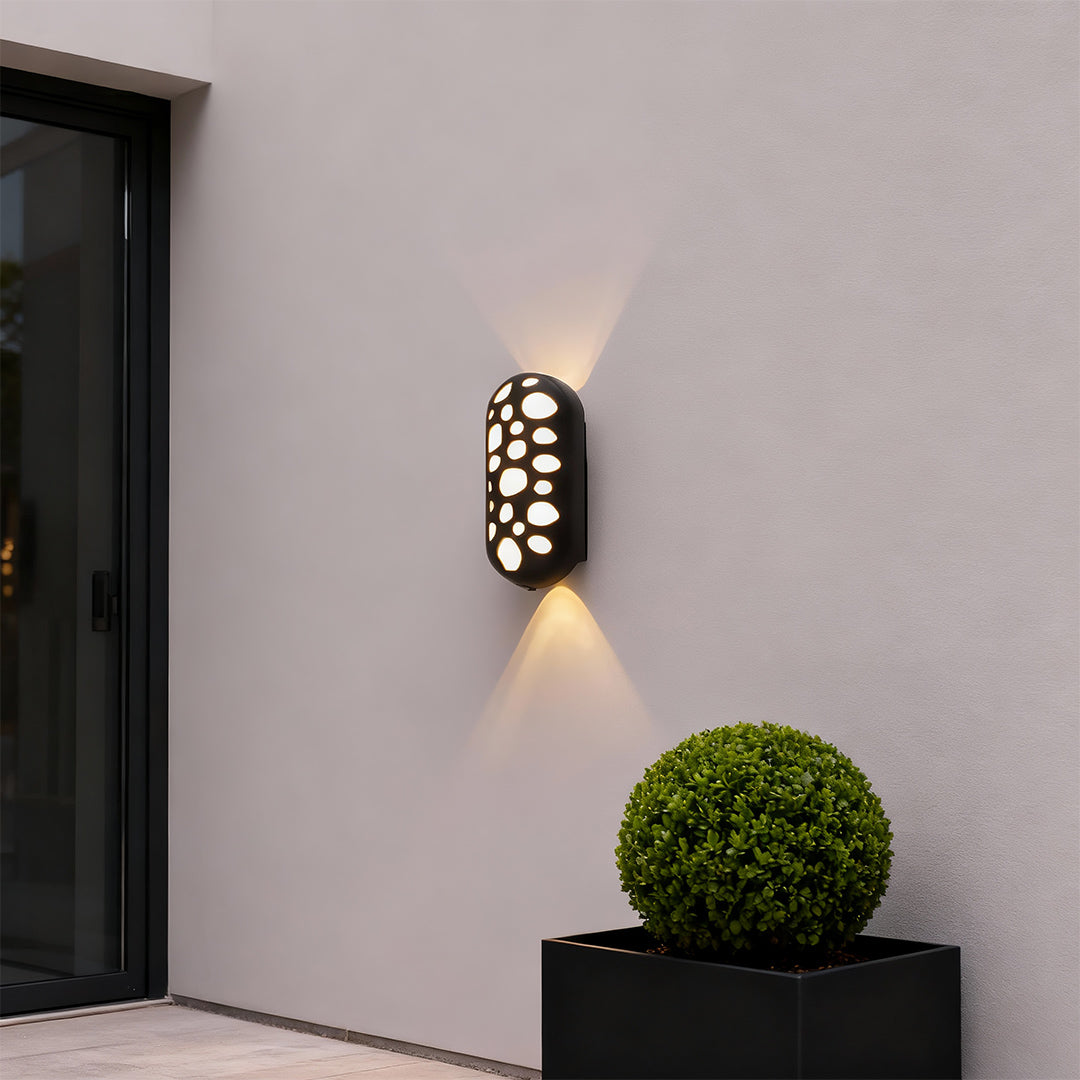 WINTERBOURNE LED DUAL-FACED OUTDOOR SCONCE
