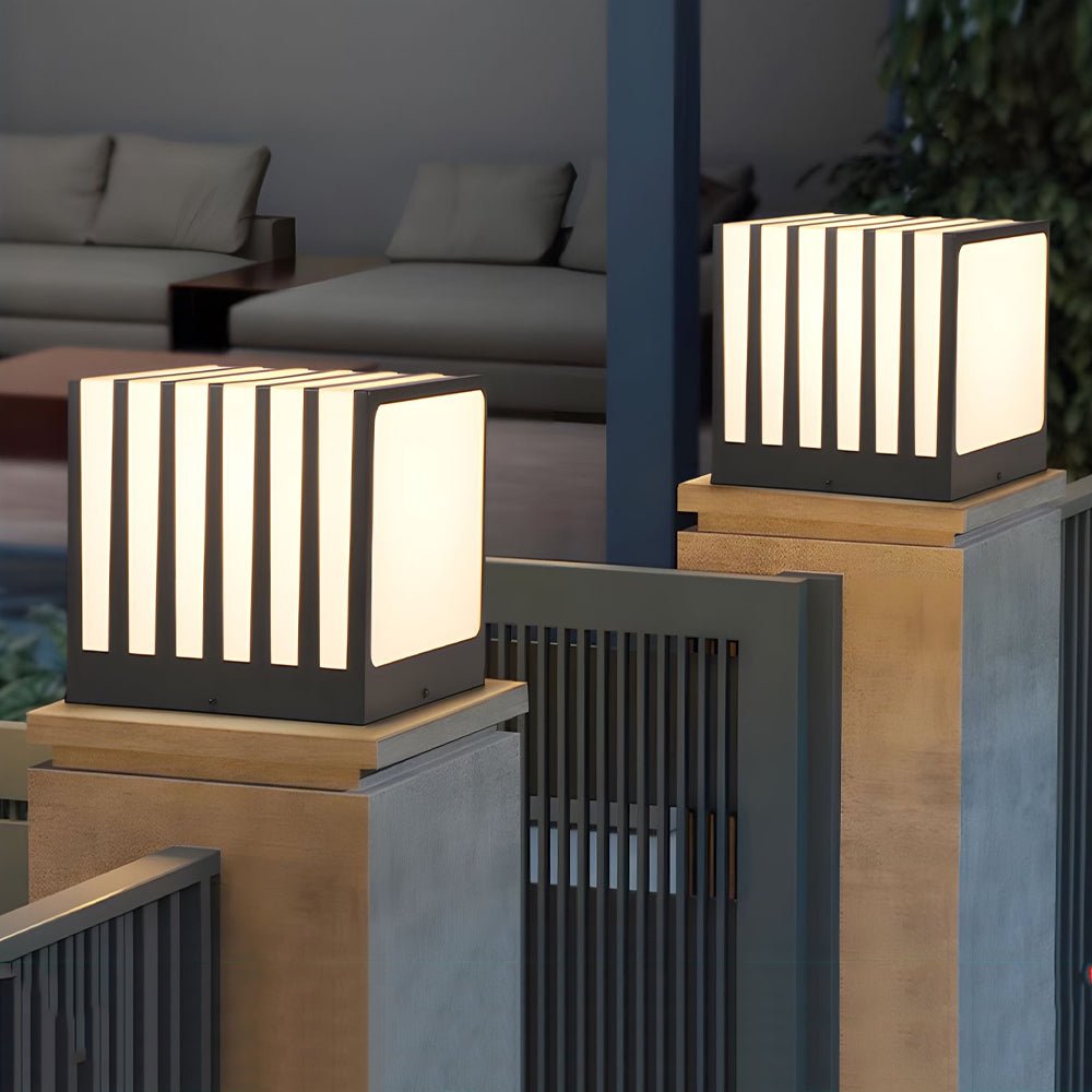 WINDSOR SQUARE GARDEN COLUMN LIGHTING POST, WATER-RESISTANT FOR OUTDOOR USE