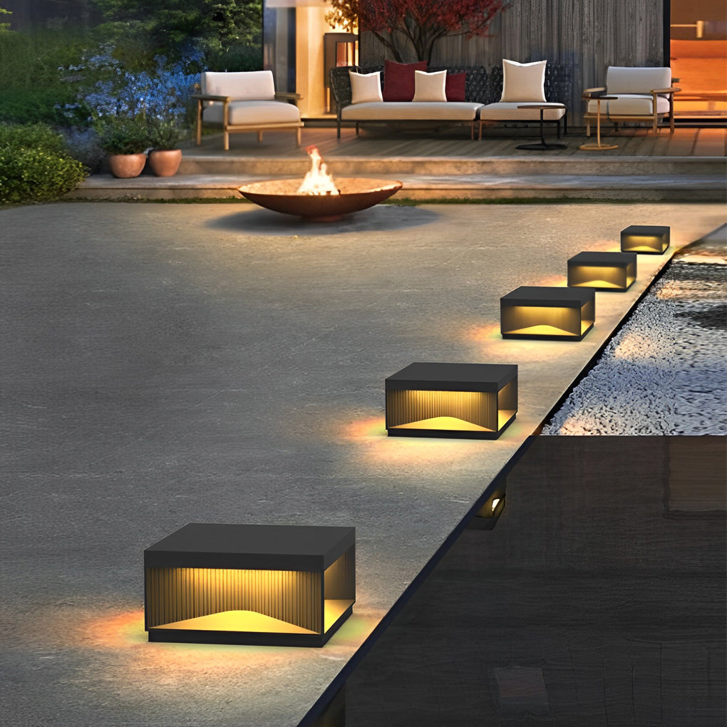 WINDSOR HARBOR SQUARE METAL STRIPED SOLAR GARDEN LIGHT