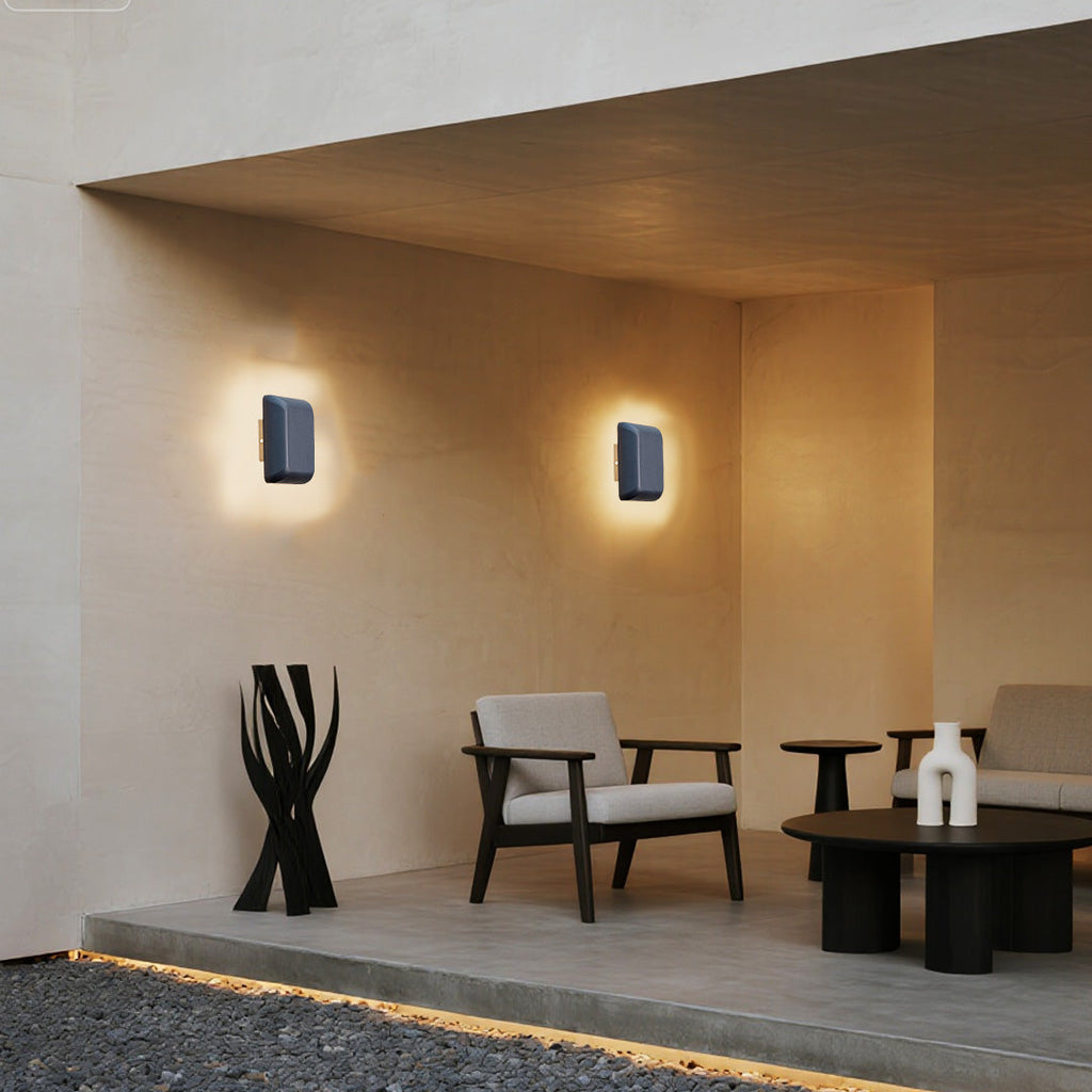 WINTHORPE WEATHERPROOF GEOMETRIC WALL LANTERN