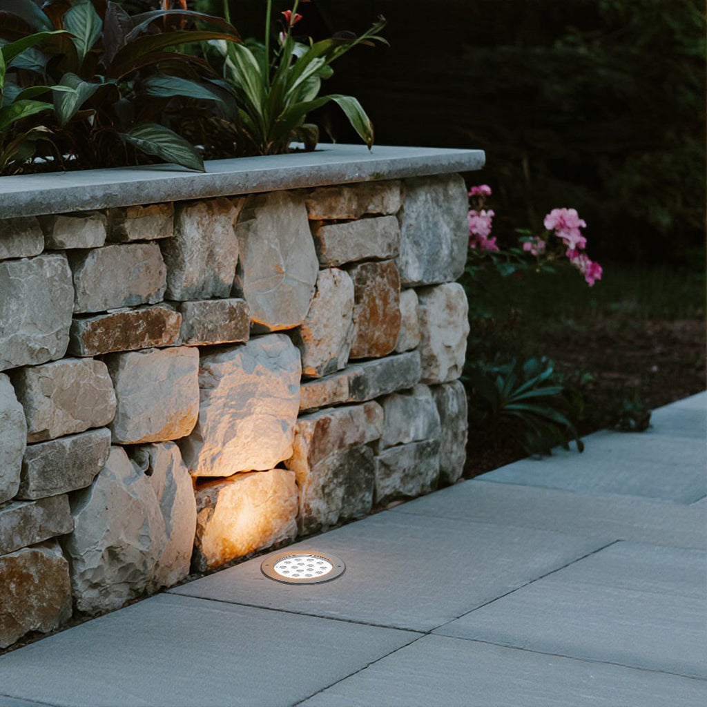 WINDSOR GROUND-FLUSH LED LANDSCAPE ILLUMINATOR