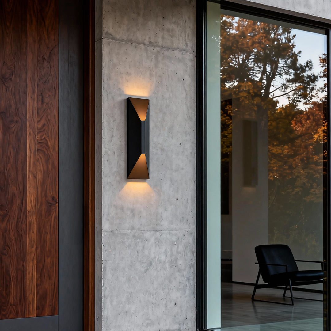 WINDSOR HORIZON STAINLESS LED WALL SCONCE