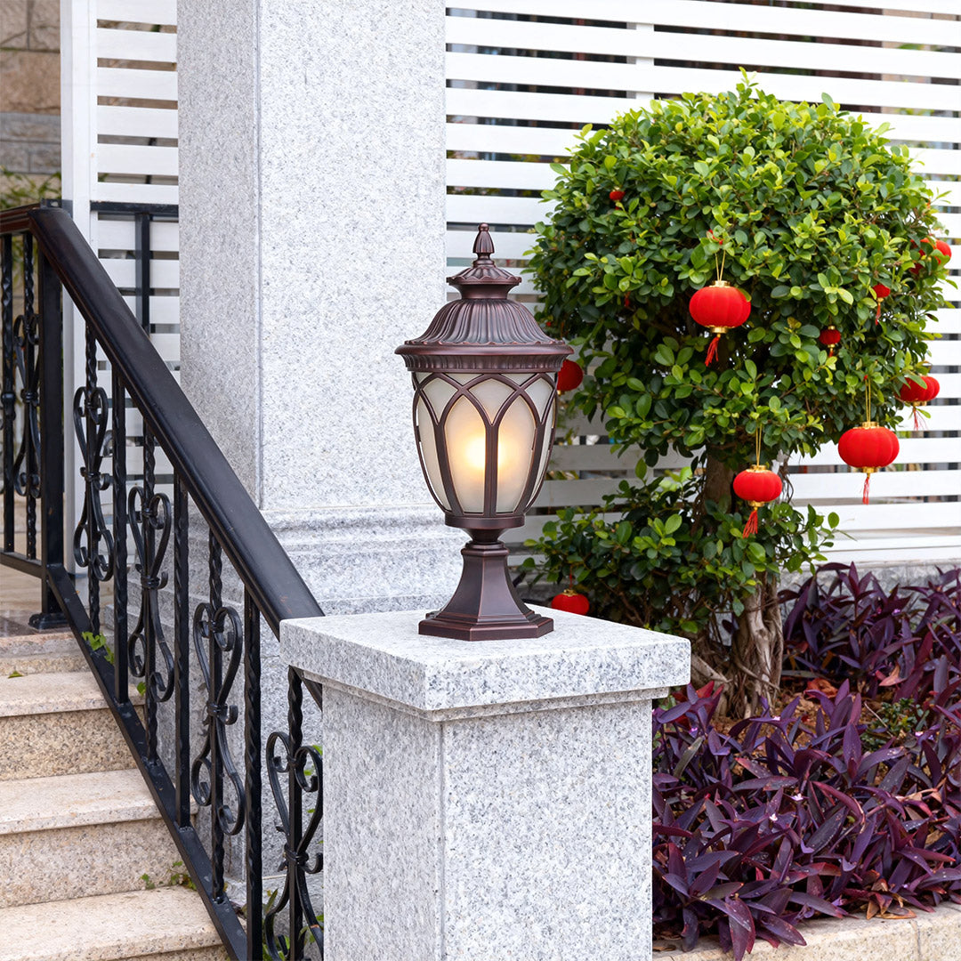 WINDSOR GARDEN COLUMNS WEATHERPROOF LIGHTING SCULPTURE