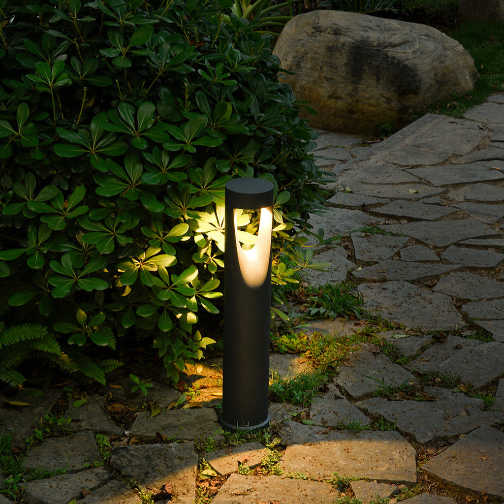 WINDSOR GARDEN LED BOLLARD LIGHTING SCULPTURE FOR PATHWAYS
