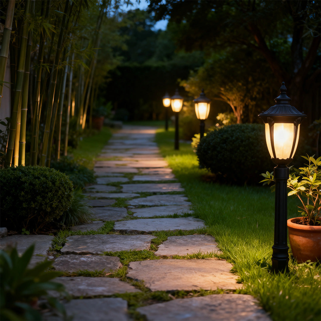 WINTHROP GARDEN POST LANTERN - Classic European-Inspired Waterproof Illumination