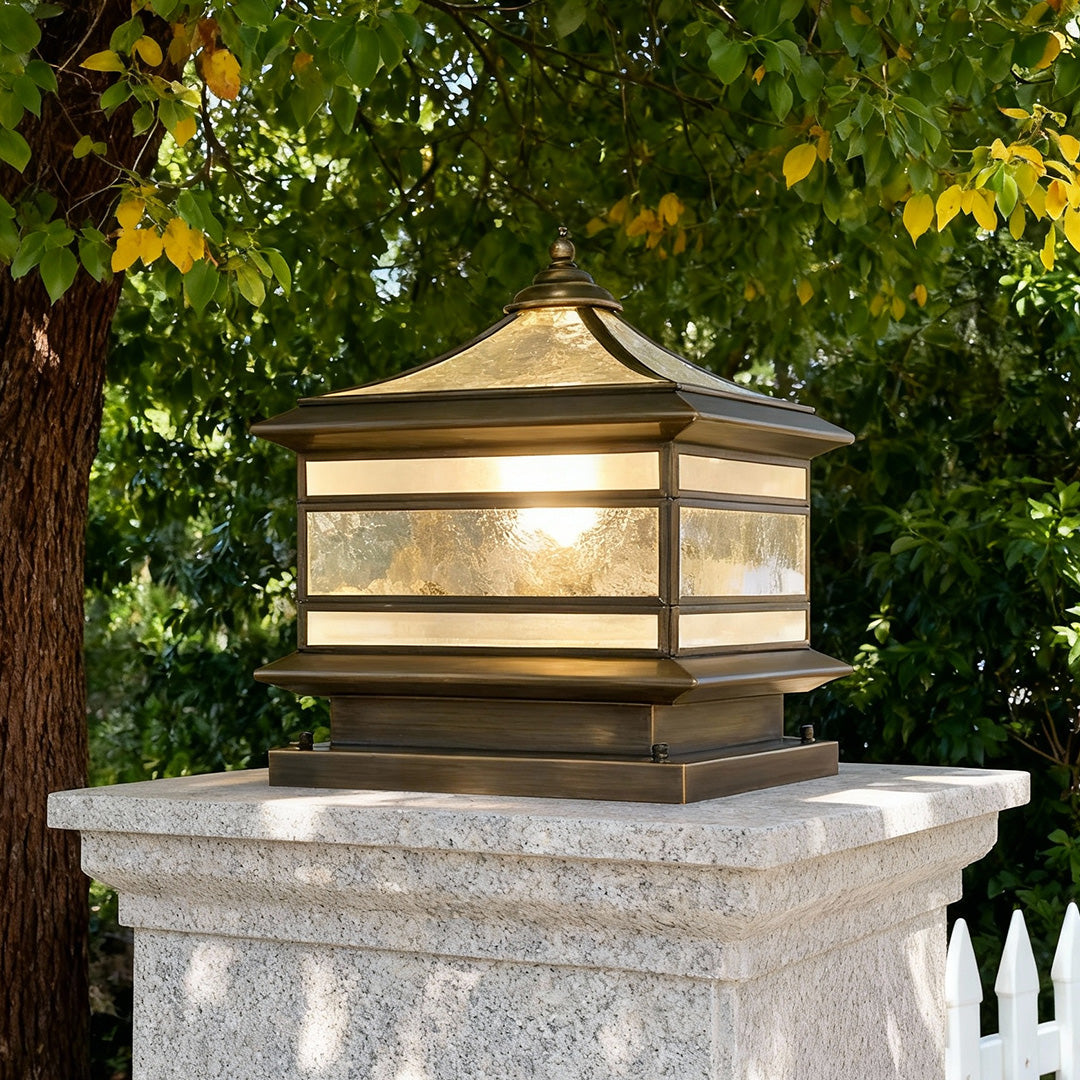 BRADSHAW COPPER-CRESTED SOLAR FENCE ILLUMINATOR