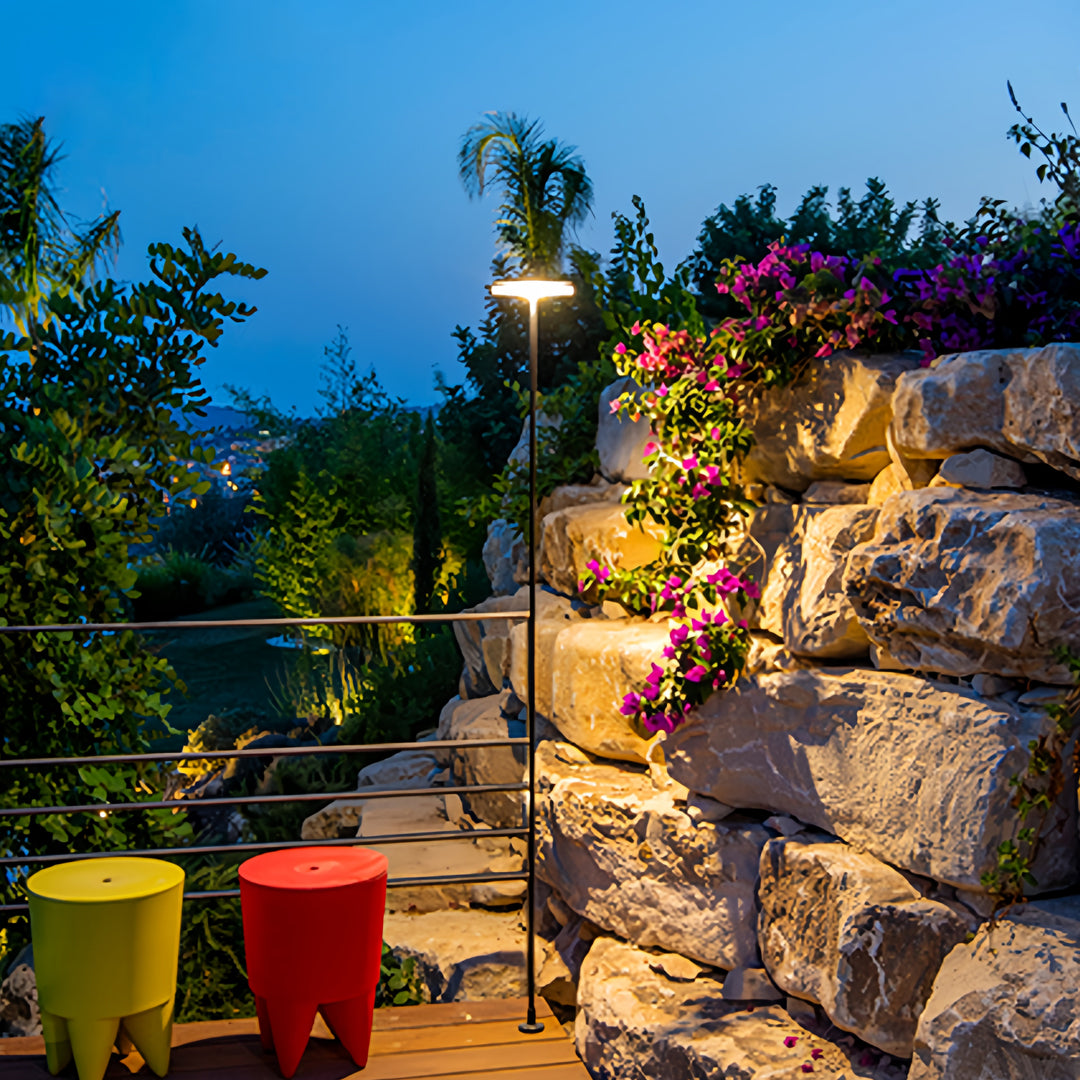 WINDSOR HEIGHTS WATERPROOF GARDEN LANTERN