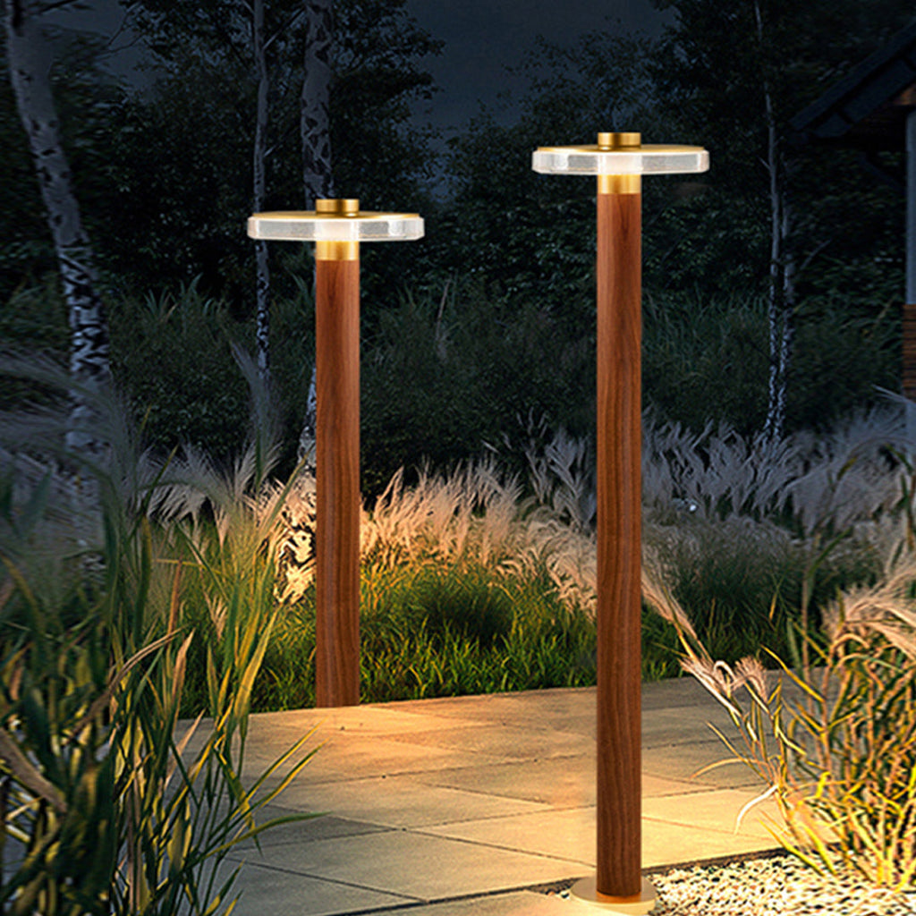 WINCHESTER GARDEN PATHWAY LANTERN - WEATHER-RESISTANT LED ILLUMINATION