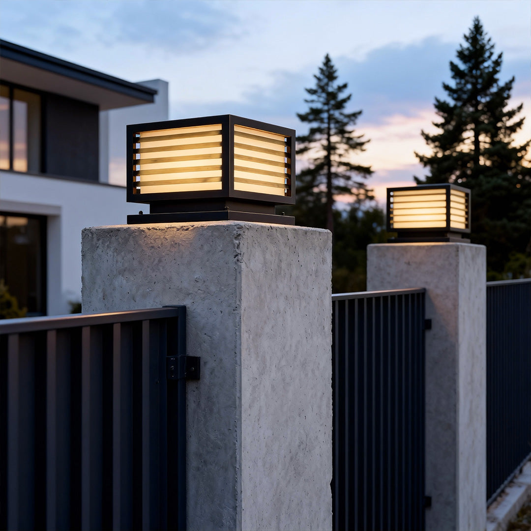 RAVENWOOD OUTDOOR PILLAR LIGHTING FIXTURE