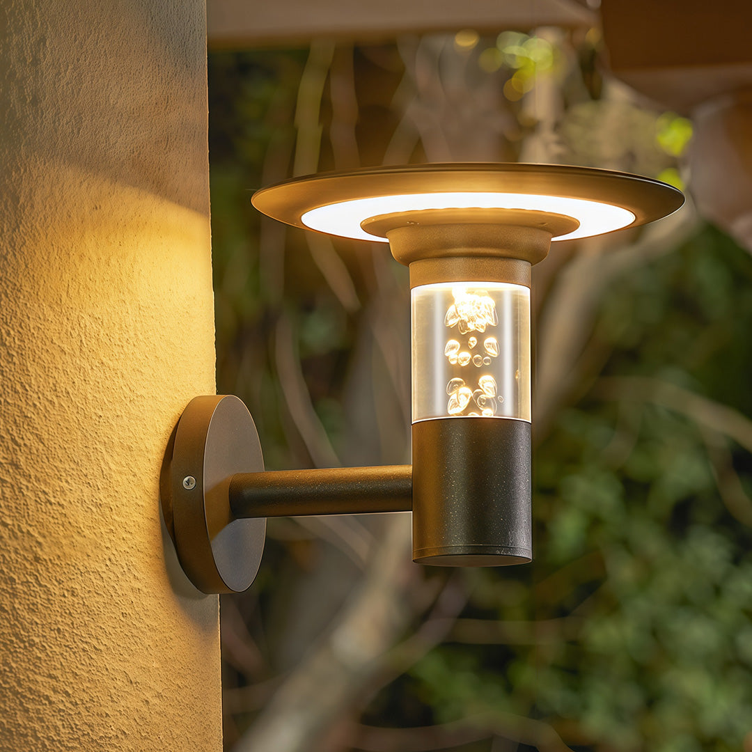 WINCHESTER SOLAR GARDEN WALL LANTERN - WEATHERPROOF OUTDOOR ILLUMINATION
