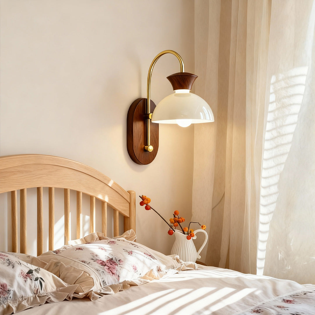 WINTHORPE NORDIC INFLUENCE WALL LANTERN