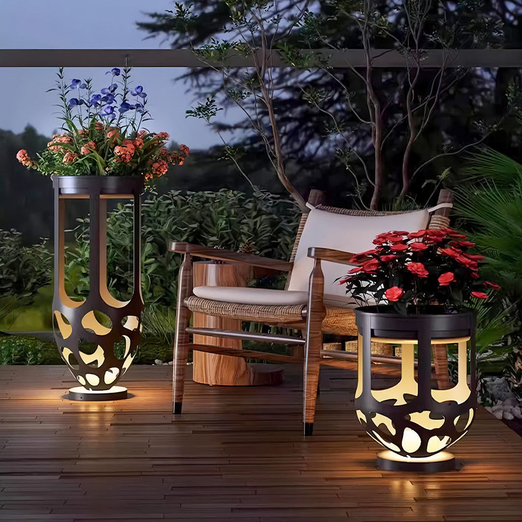 WINTHORPE ILLUMINATED GARDEN CONTAINER WITH WEATHERPROOF LIGHTING