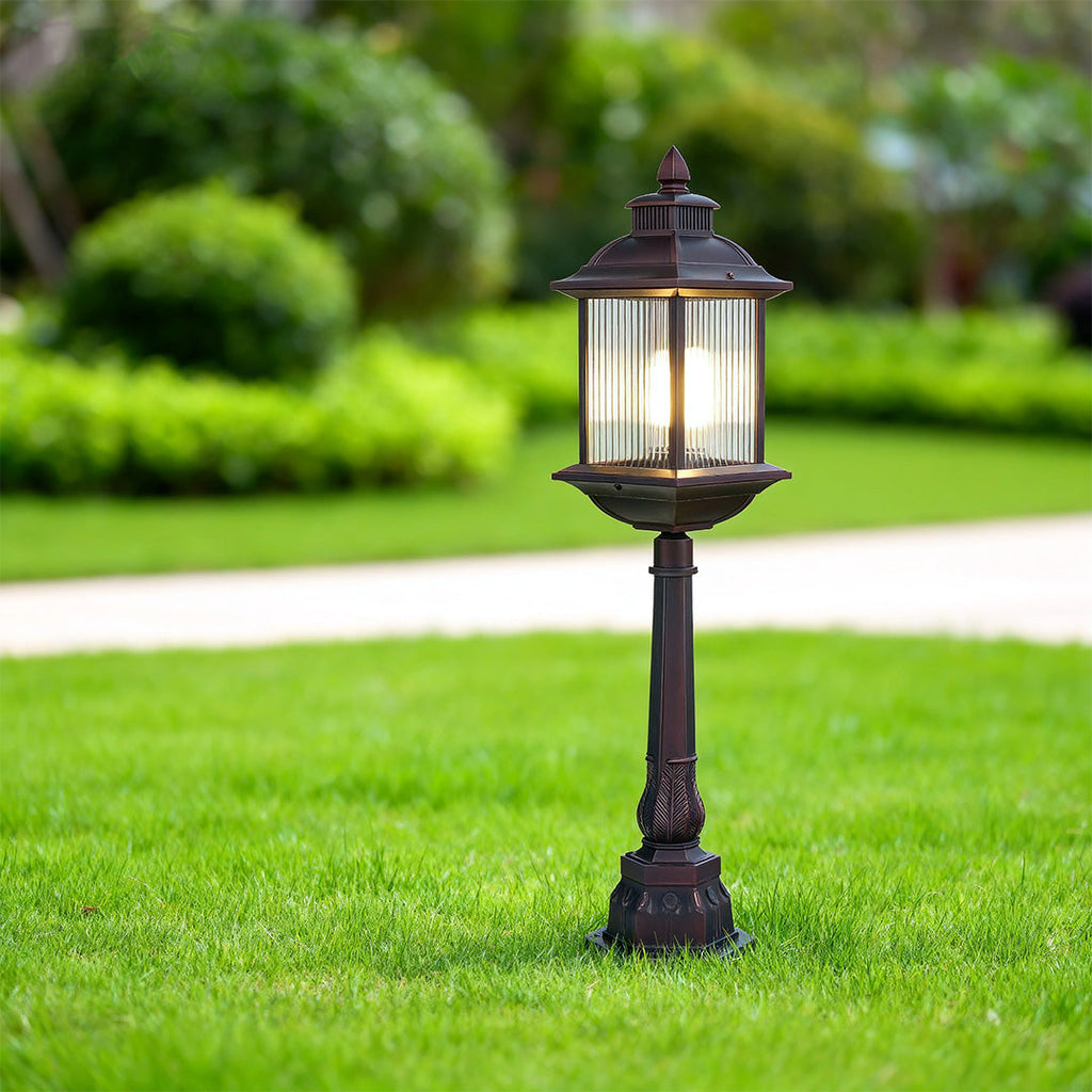 RAVENSCROFT GARDEN BEACON WITH E26 SOCKET