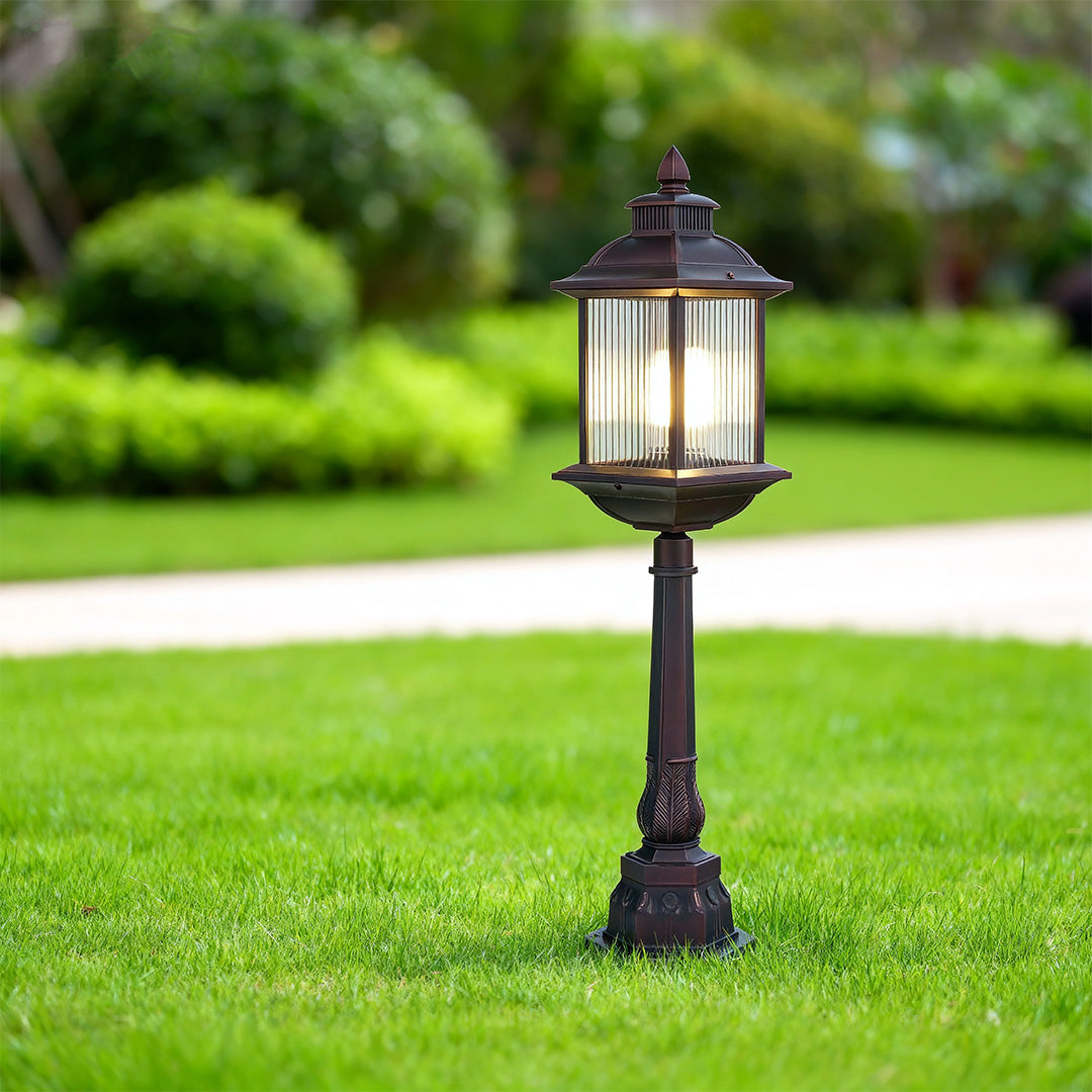 RAVENSCROFT GARDEN BEACON WITH E26 SOCKET