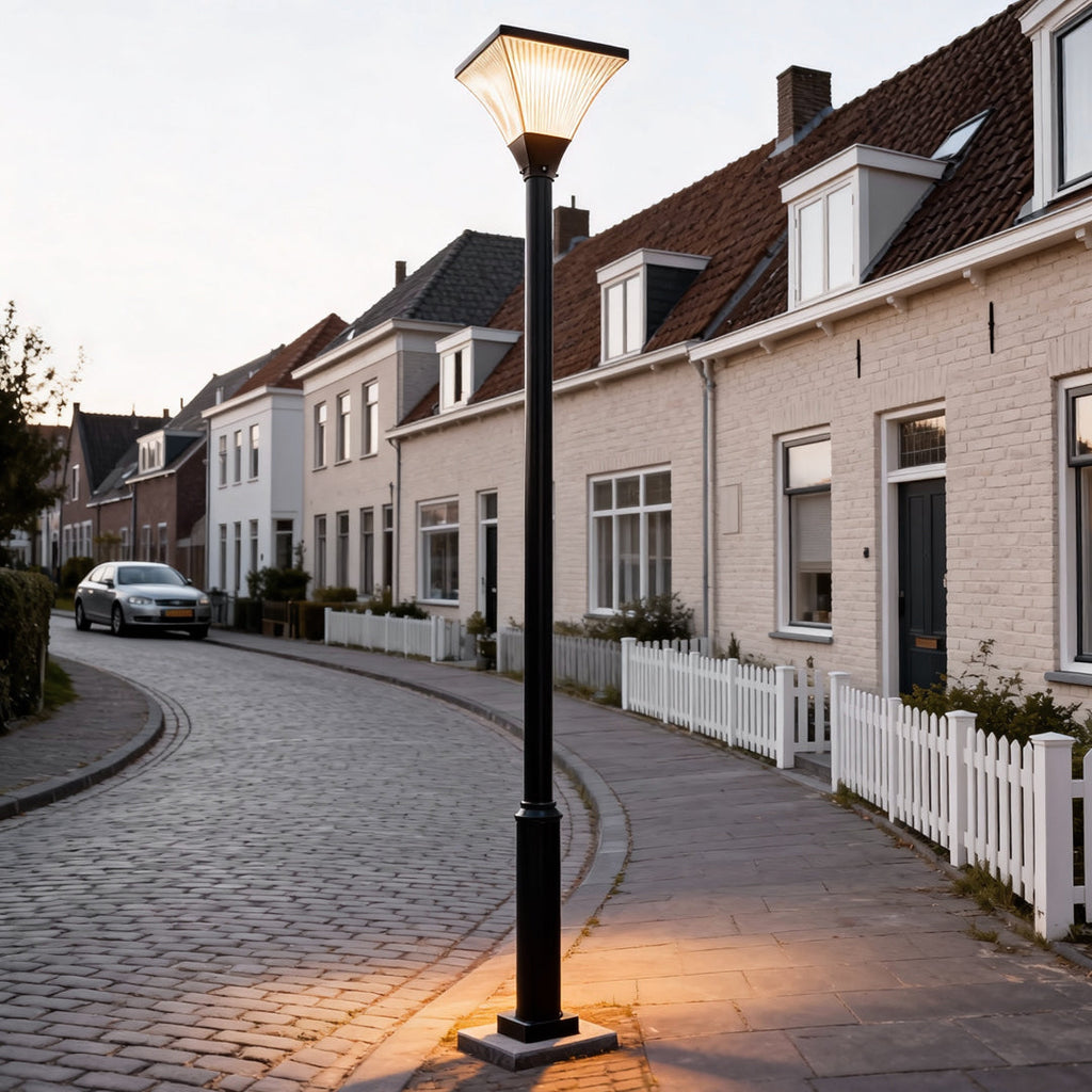 WINDSOR STRIPE AQUA SQUARE GARDEN ILLUMINATOR