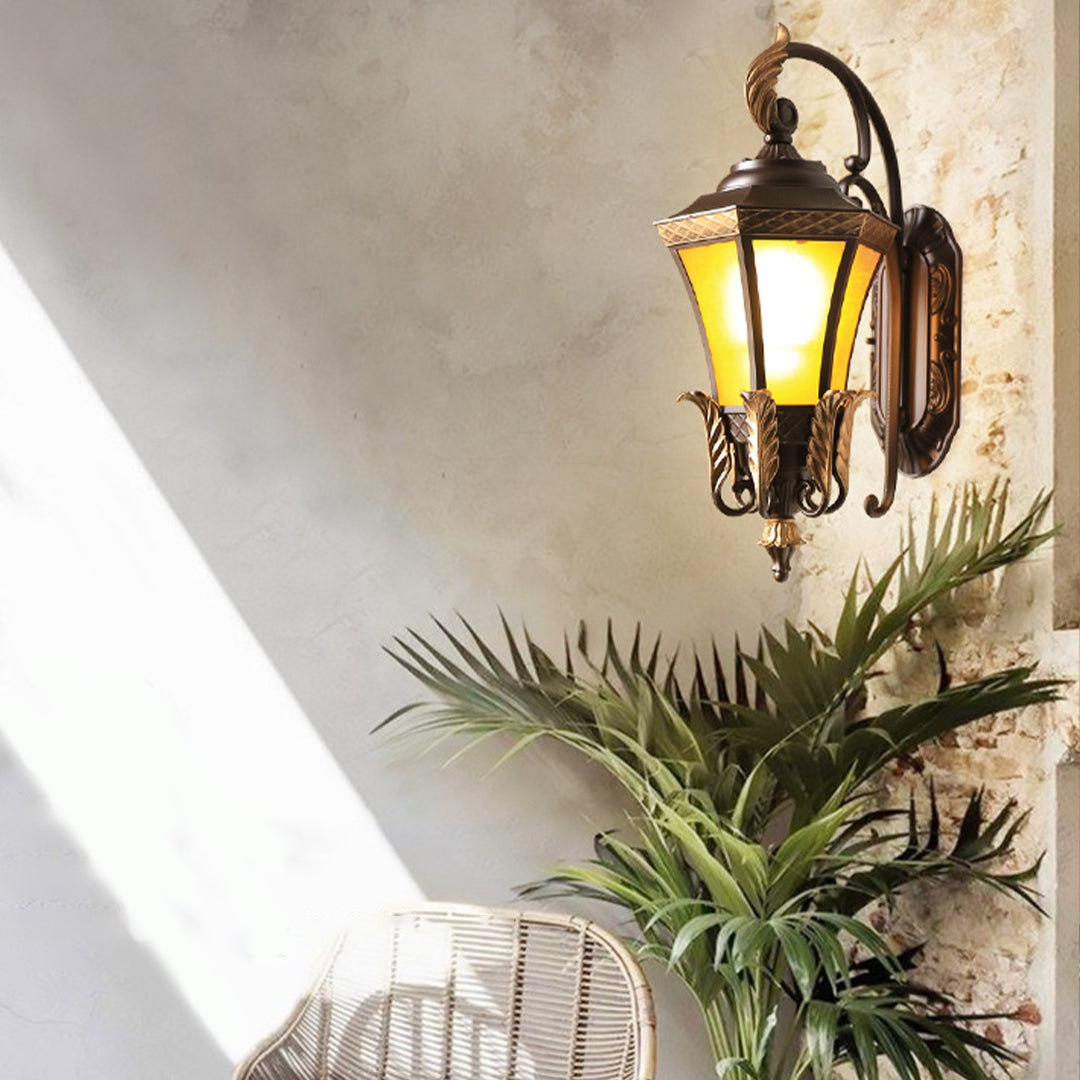 CARLETON COPPER GARDEN WALL LANTERN