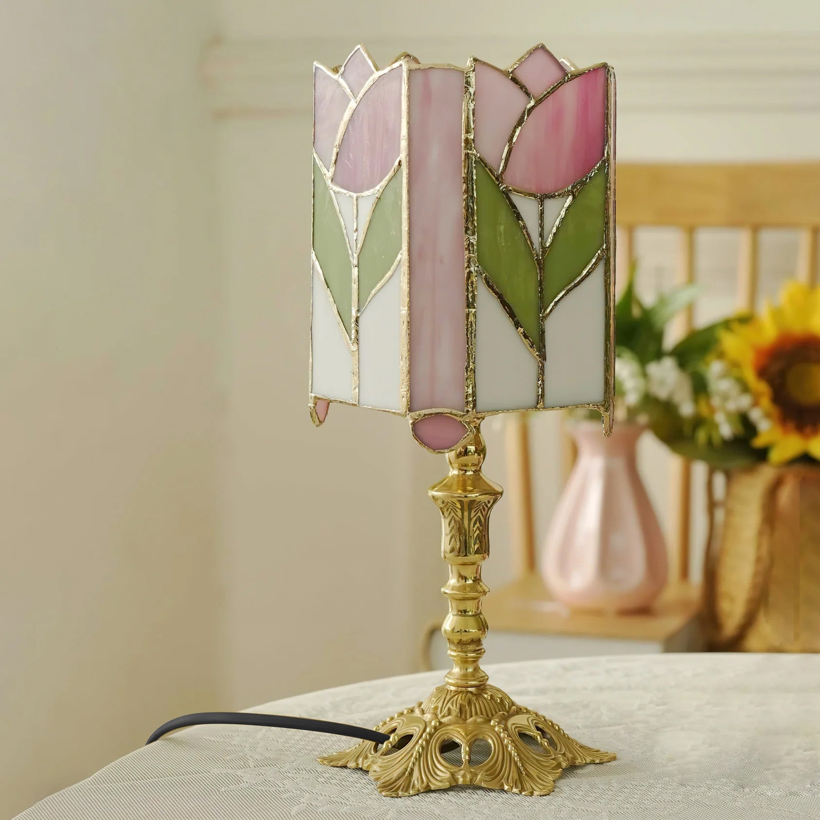CHARLESTON BLOOMING GLASS TABLE LANTERN
