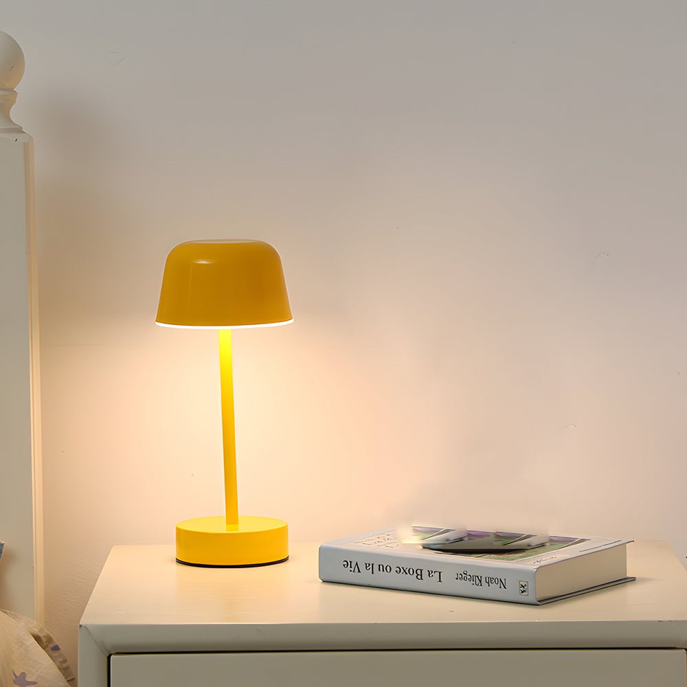 WINTHROP HAT-SHAPED METAL LAMP WITH ADJUSTABLE FINISH