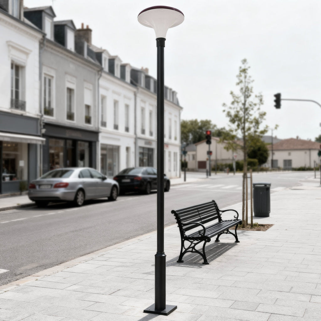 RAVENSDALE SOLAR ILLUMINATION POST LANTERN WITH WEATHERPROOF DESIGN
