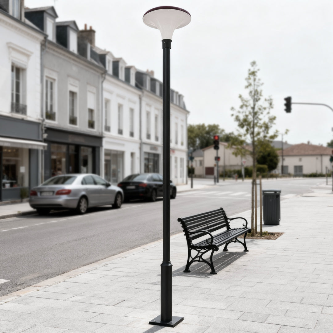RAVENSDALE SOLAR ILLUMINATION POST LANTERN WITH WEATHERPROOF DESIGN