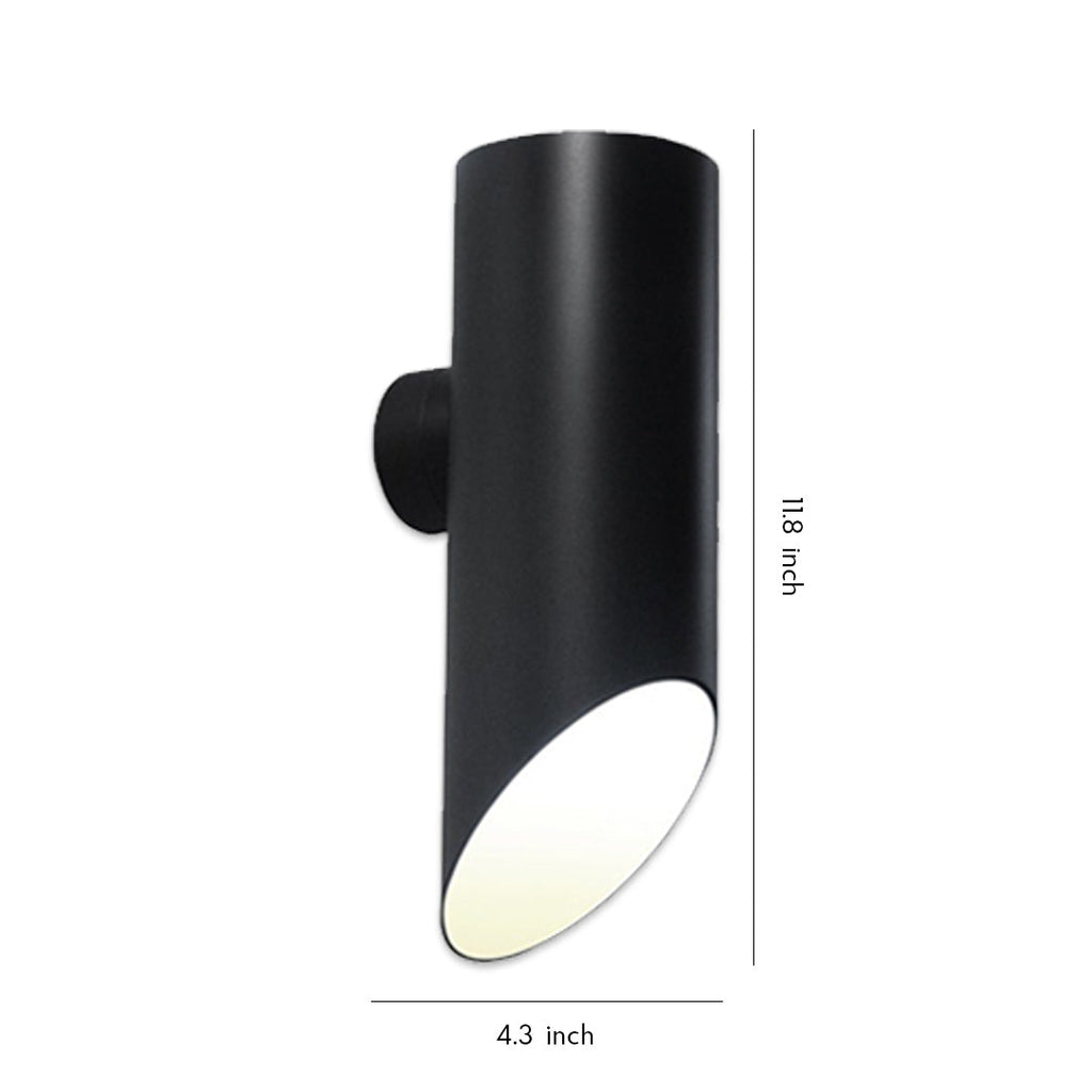 WINDSOR HEIGHTS DUAL-FACING OUTDOOR WALL LANTERN