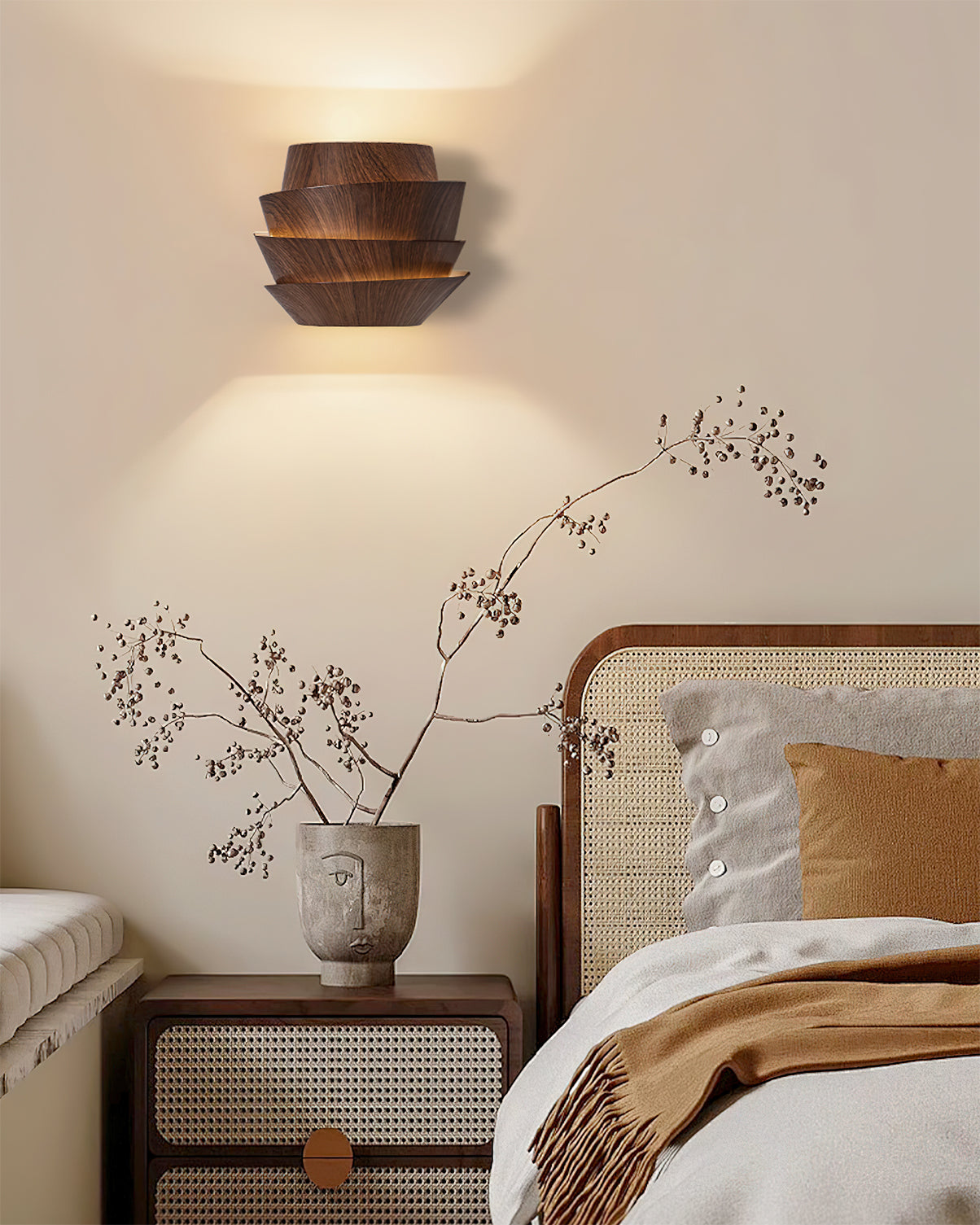 RAVENWOOD SLIMLINE HANGING LANTERN