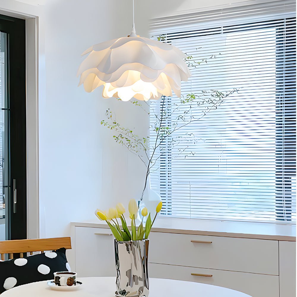 WINTERBOURNE ACRYLIC BLOOM PENDANT LIGHT, Contemporary Aesthetic, 3-Level Brightness Control, Customizable Suspension Length