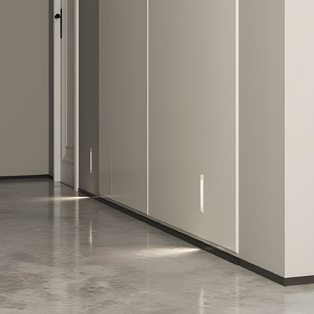 RAVENSDALE INTEGRATED LED STEP LIGHTING WITH VERTICAL MOTION DETECTION FOR INDOOR AND OUTDOOR USE