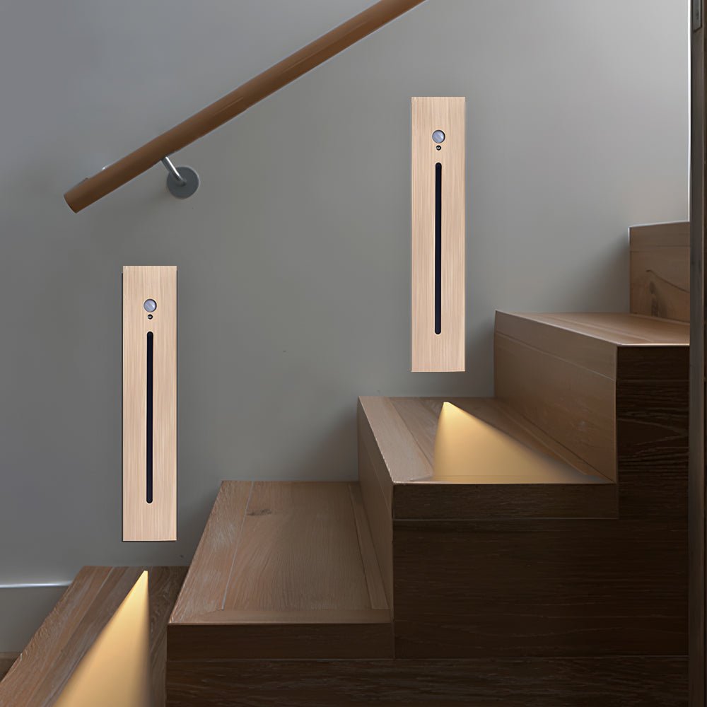 RAVENSDALE INTEGRATED LED STEP LIGHTING WITH VERTICAL MOTION DETECTION FOR INDOOR AND OUTDOOR USE