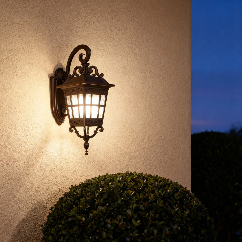 WINDSOR GARDEN SHIELD WALL SCONCE