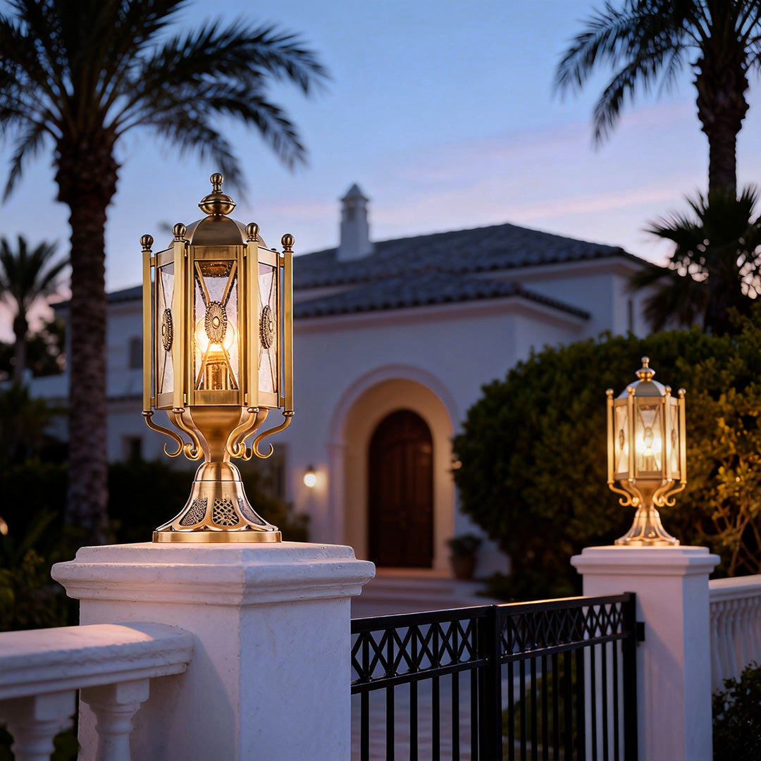 WINDSOR COPPER OUTDOOR COLUMN LANTERN