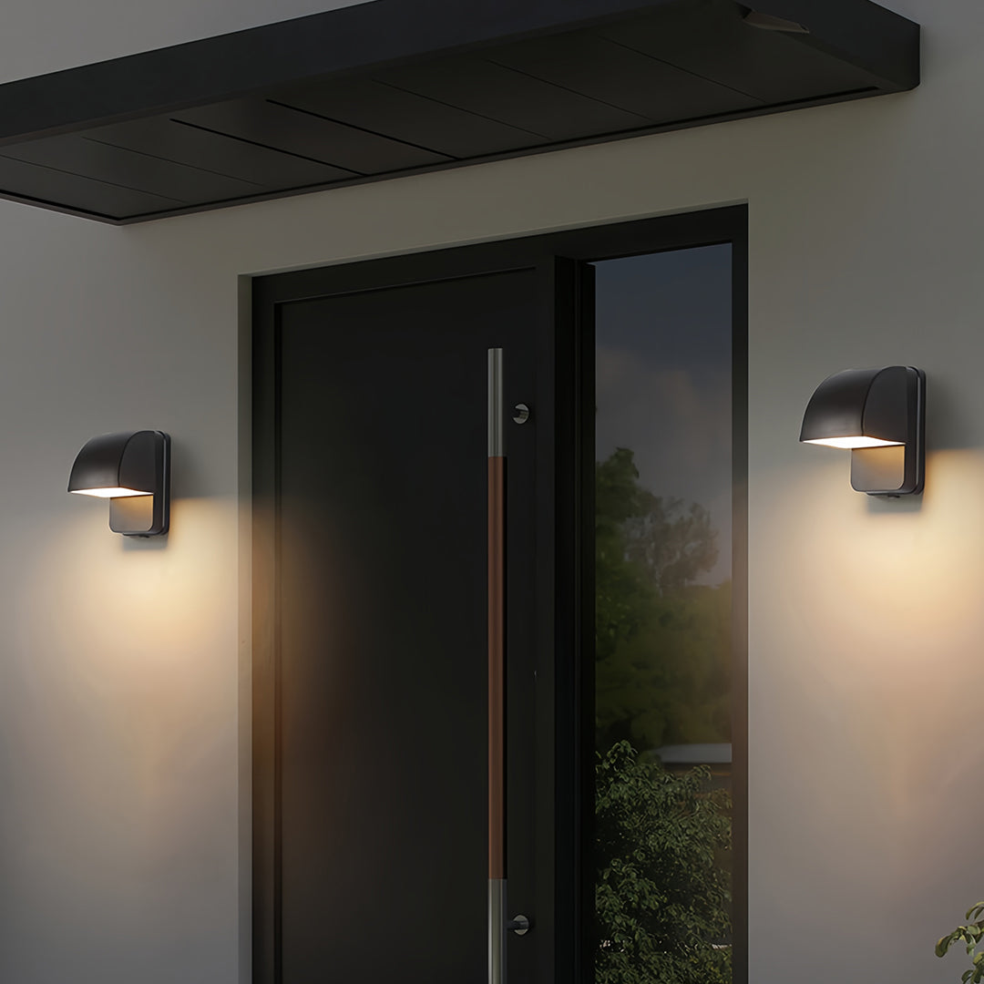 WINTHROP CAST ALUMINUM WALL LANTERN