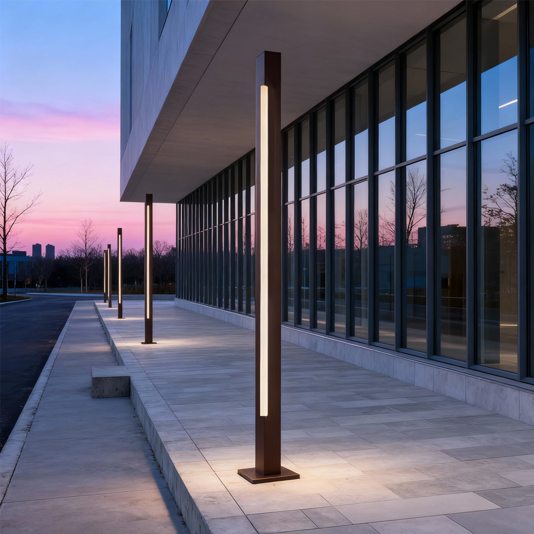 WINDSOR GARDEN LED PEDESTAL LANTERN, WATER-RESISTANT OUTDOOR LIGHTING