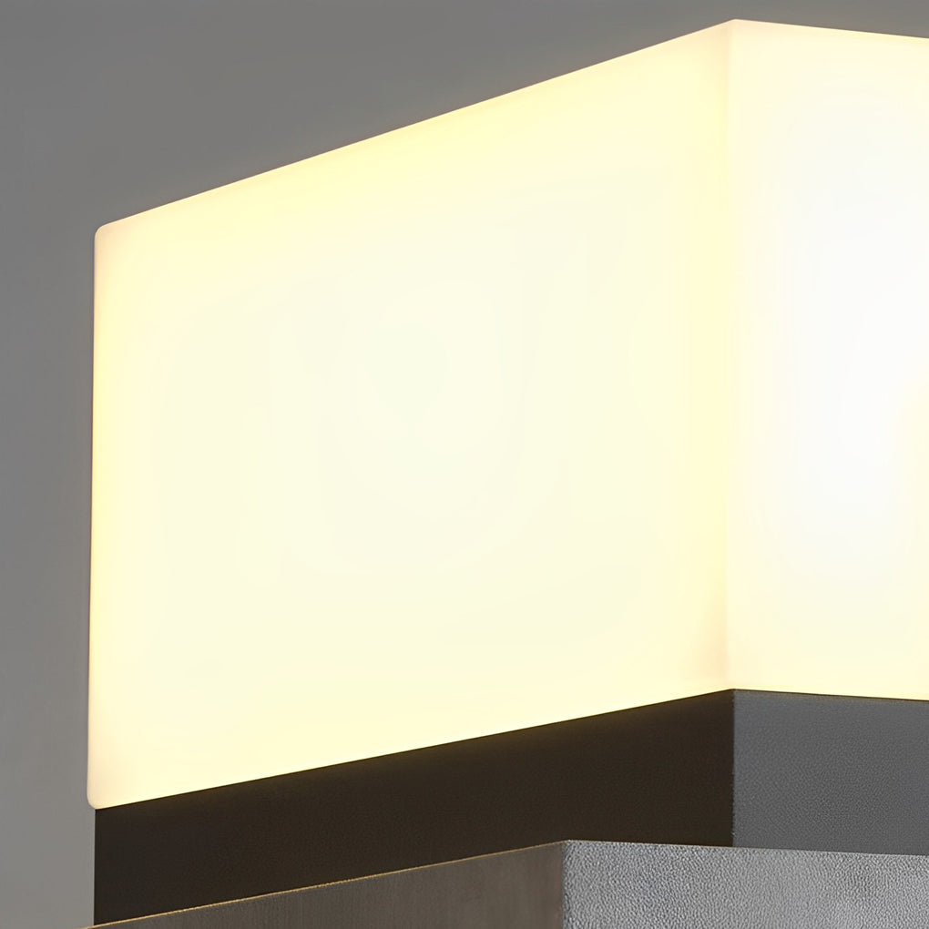 FENWICK SQUARE OUTDOOR LED ILLUMINATOR