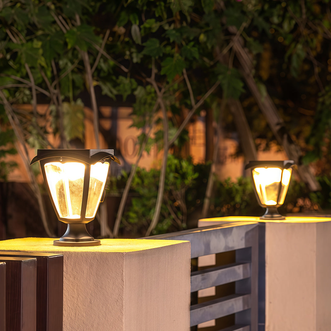 WINTERBORNE SOLAR PILLAR LANTERN IN WEATHER-RESISTANT ALUMINUM