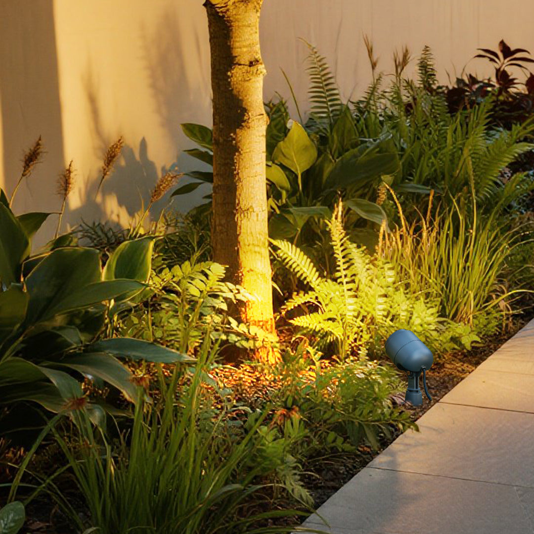 WINTHROP RAINPROOF GARDEN SPOTLIGHTS WITH A CONTEMPORARY EDGE