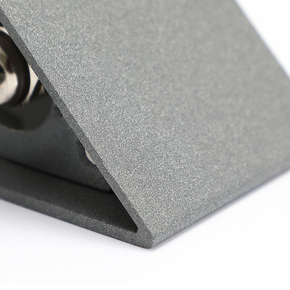 WINTHORPE TRIANGULAR OUTDOOR STEP ILLUMINATOR