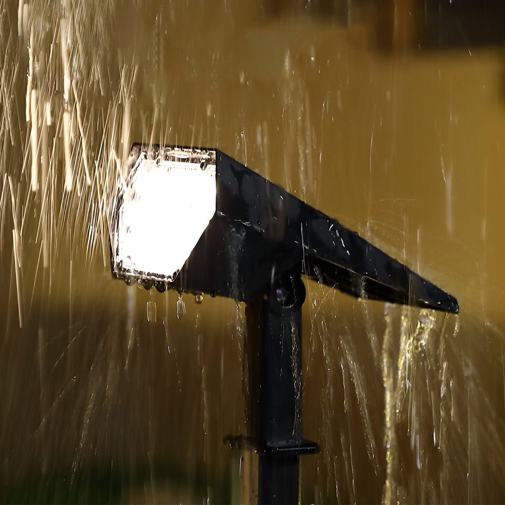 RAVENHALL SOLAR SPOTLIGHT WITH TILT FUNCTION