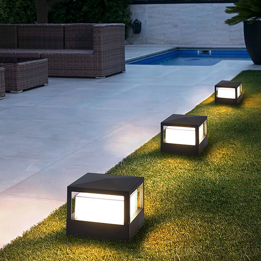 RAVENHURST SQUARE TWIN-TIER OUTDOOR LIGHTING POST