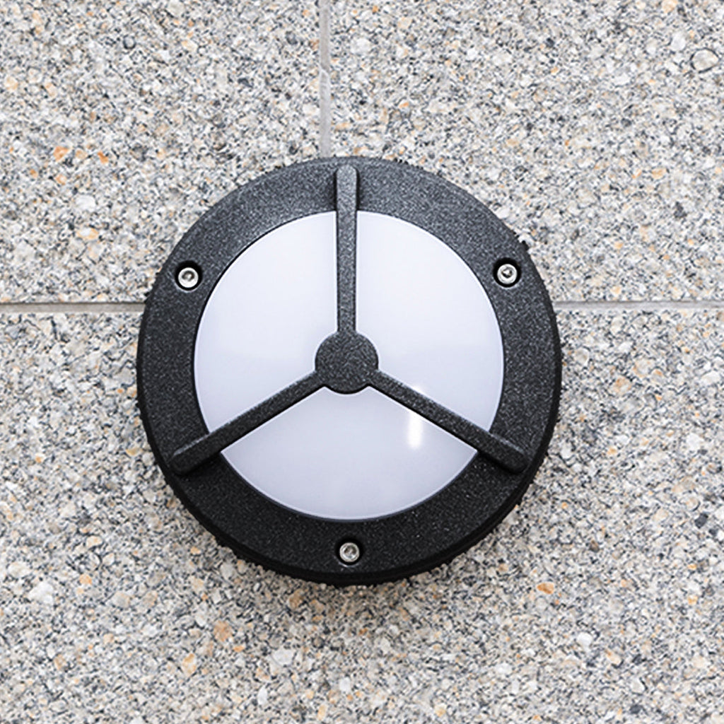 WINTHORPE RAIN-RESISTANT TRISECTED WALL LANTERN