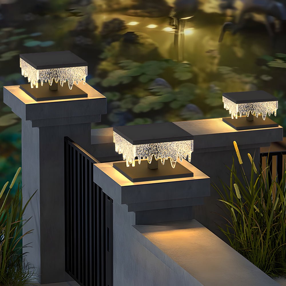 RAVENDALE SOLAR-POWERED FENCE POST ILLUMINATORS