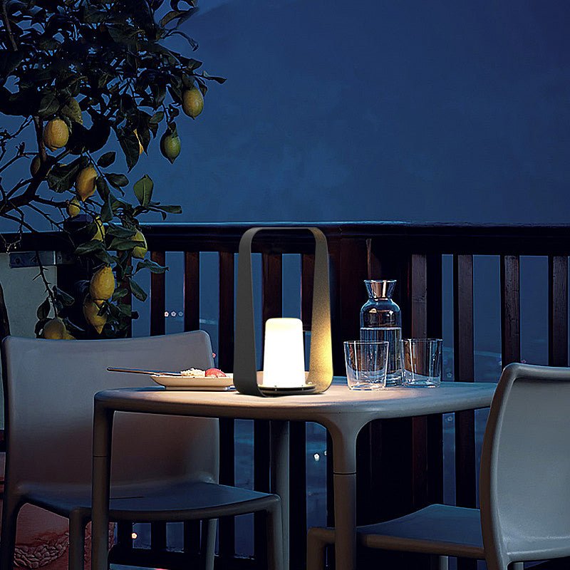 WINDSOR WATERPROOF LED LANTERN WITH RECHARGEABLE USB