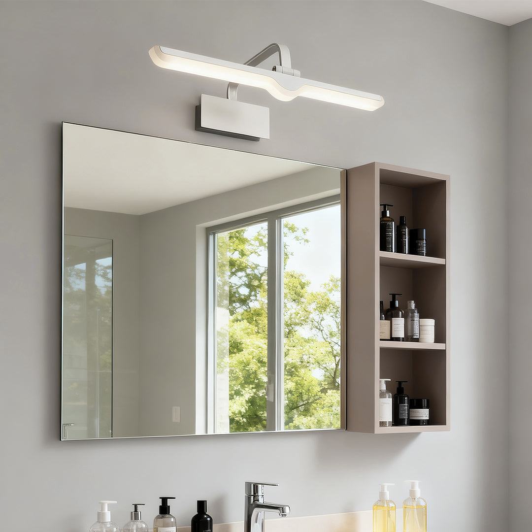 WINTHORPE WATER-RESISTANT LED BATHROOM ILLUMINATOR WITH CUSTOMIZABLE BRIGHTNESS