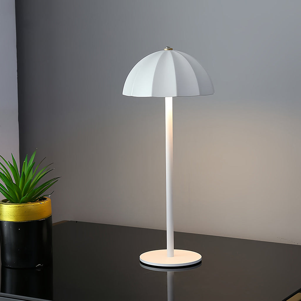 WINTHROP CORDLESS METAL MUSHROOM LANTERN