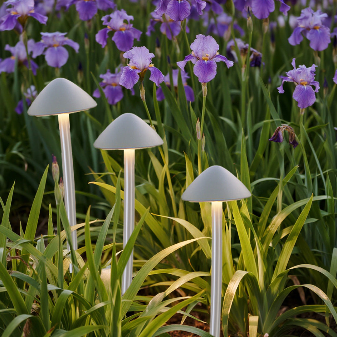 BRAMBLEWOOD METAL MUSHROOM GLOWING LANDSCAPE LANTERN