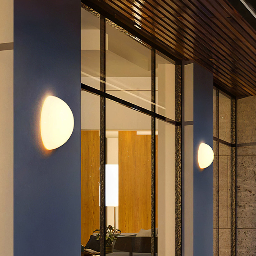 WINCHESTER AQUA-DOME WALL LANTERN