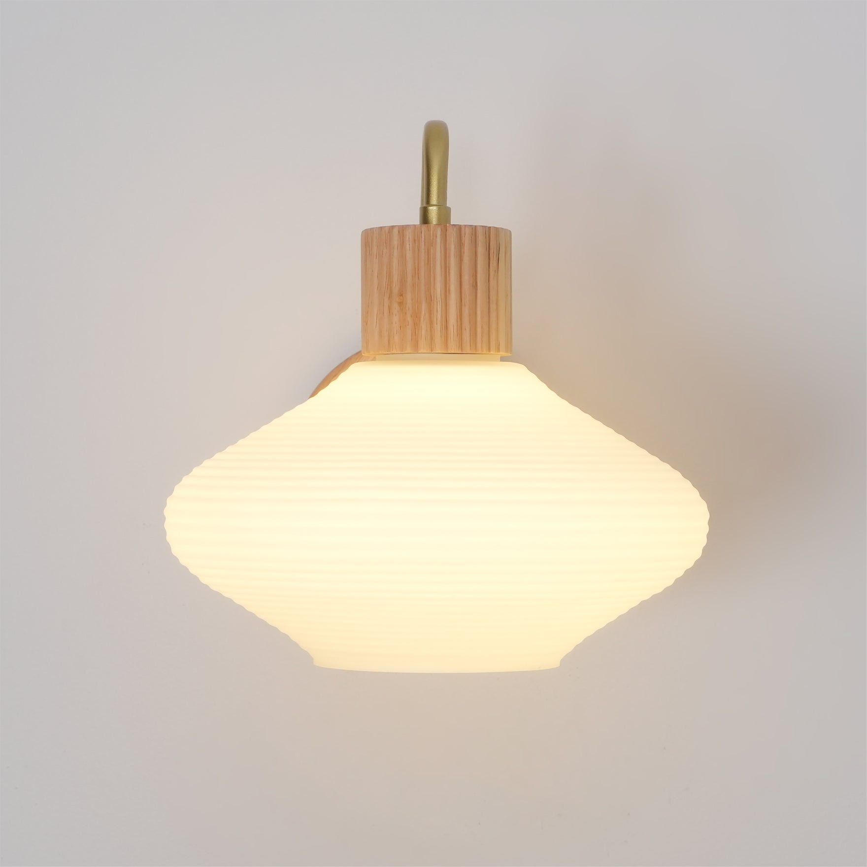 FARNWORTH TAPERED BRASS WALL SCONCE